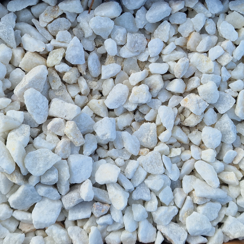 Arctic White 10mm Chippings